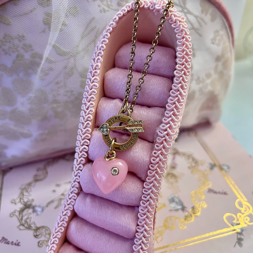 Pink juicy couture heart arrow lock necklace